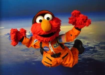 ElmoFalling.jpg (350 KB) Elmo in "Zero-G"