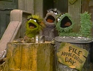 PileAppreciationDaySong.jpg (273 KB)