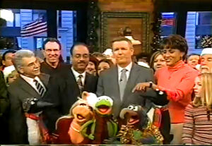 GMA-MuppetDayAtGMA!-Kermit,Piggy,Gonzo,Penguins-(2004-12-15)