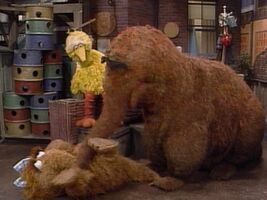 2419c.jpg (113 KB) "Snuffy's Sister Song"