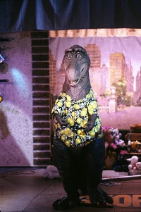 D414-UncleRoy3.jpg (69 KB)