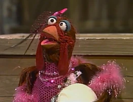 NoraChicken.jpg (103 KB) Nora Chicken Sesame Street Episode 3129