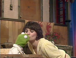 Linda Ronstadt & Kermit the FrogThe Muppet Show episode 523