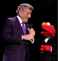 Bennett.Elmo.jpg (21 KB) Tony Bennett and Elmo