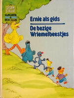 Ernie als gids De bezige WriemelbeestjesFollow the Leader Twiddlebugs at Work