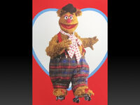 Fozzie Bear on a 1981 Valentine.