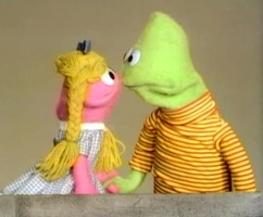 Anything Muppet siblings"Children Song"