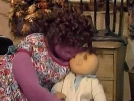 A Whatnot woman & her babyThe Muppet Show episode 408