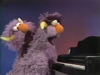TwoHeadPiano.jpg (132 KB) Piano