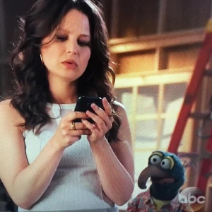 Katie Lowes