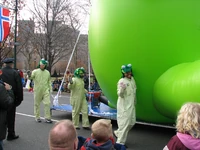 Kermit the Frog balloon at the 2008 6abc IKEA Thanksgiving Day Parade