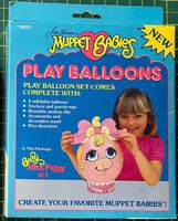 Baby Piggy play balloons