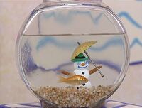 Ewweather-dorothy.jpg (170 KB) Dorothy's snowmanElmo's World "Weather"