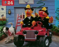 Ernie & Bert, firefighters 24 pc 1994