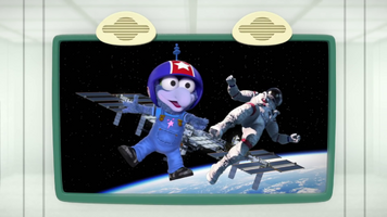 Gonzo and an animated astronaut by the International Space StationMuppet Babies reboot "Muppet Space Camp" (2021)