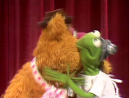 Fozzie & Kermit The Muppet Show episode 206