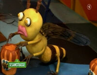 Folge 2471 Bee