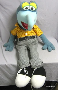 Sababa gonzo 4 feet tall.jpg (42 KB) Gonzo