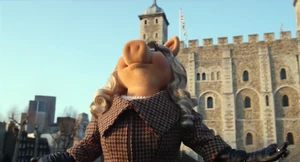 MMW-ComingToLondon-Trailer-01