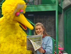 Big Bird and Gina read Calvin & Hobbes