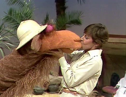 Helen Reddy & Sopwith the CamelThe Muppet Show episode 313