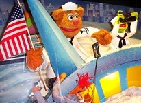 Macy's windows 2002 o.jpg (19 KB)