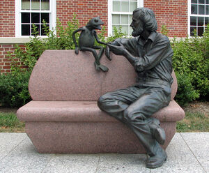 Statue.hensonumd