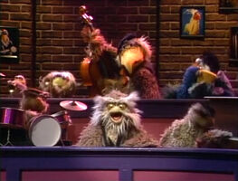 2844f.jpg (171 KB) "Dancin' Beak to Beak"