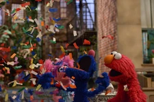 4605-confetti1.jpg (163 KB)