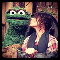 Evangeline Lilly & Oscar Sesame Street season 45