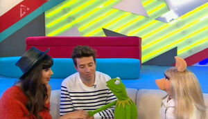 Jameela Jamil and Kermit the Frog