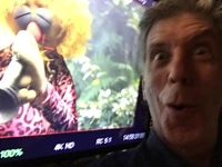 Tom-Lips.jpg (34 KB)