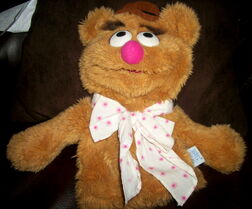 Fozzie Bear hand puppet 1995