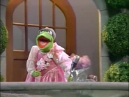 Ssnews.cinderdress.jpg (150 KB)