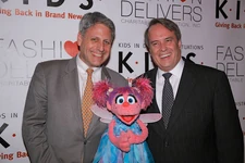 2009 KIDs-Fashion Delivers gala-1.jpg (46 KB) Knell, Abby, and Gary Simmons (President/CEO of Gerber Childrenswear)