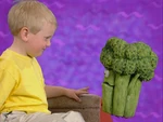 4124ze.jpg (171 KB) Favorite Vegetable (Broccoli and Pete)