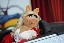 Piggy muppets premiere.jpg (734 KB)