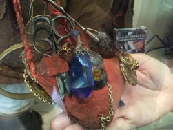 Unclaimed Baggage Center - Hoggle 05.jpg (343 KB) Unclaimed Baggage Center - Hoggle 05