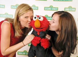 Jenna, Barbara Bush & Elmo2007 Sesame Gala