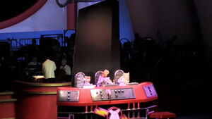 The Muppets Take the Bowl