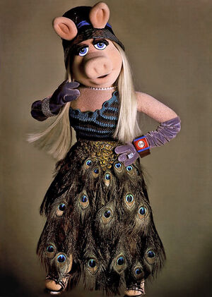 Prada-MissPiggy-(2005)-NEW.jpg