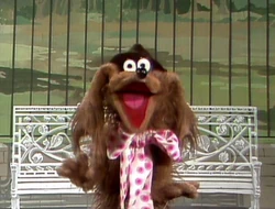 Fozzie impersonator TMS208