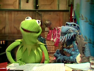 Uncle Deadly sneaks up on Kermit.