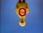 BigBird.upsidedownO.jpg (44 KB) Big Bird Quickie: Letter "O" (First: Episode 3479)