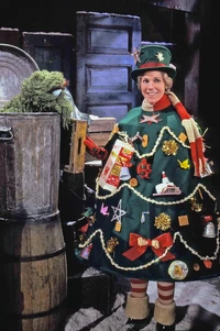 SpecialSSChristmas-MagicEeeeegnogContainer.jpg (550 KB)