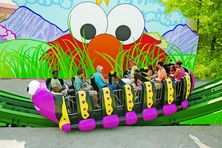 Sesameplace-peekabug.jpg (185 KB) Peek-A-BugOpened in 2006