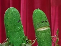 315 cucumbers.jpg (139 KB) Lesley and Warren The Muppet Show