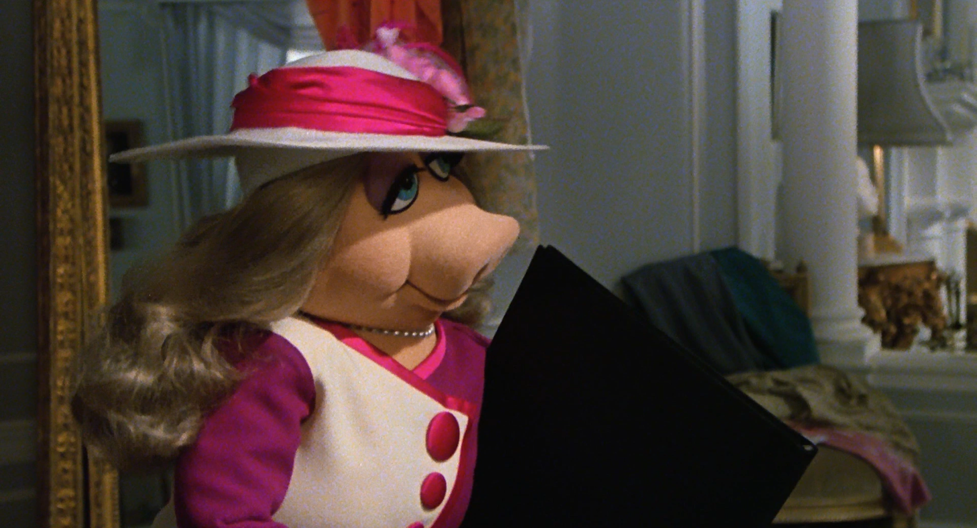 Miss Piggy S Portfolio Muppet Wiki Fandom