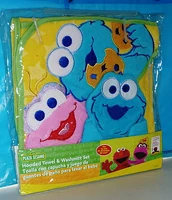 Lola and Cookie Monster with a Cookie Monster washmitt