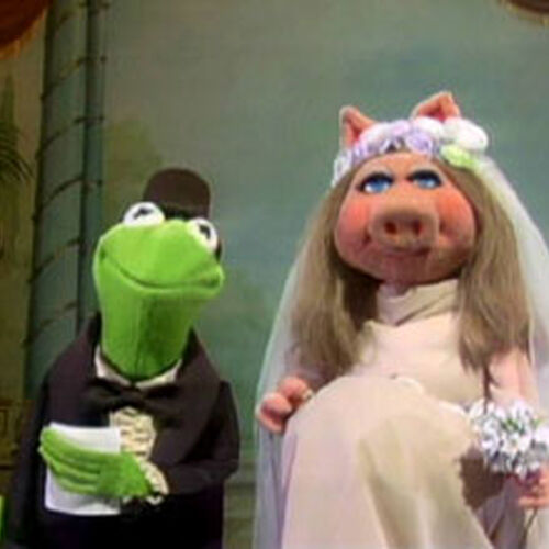 the muppets miss piggy and kermit